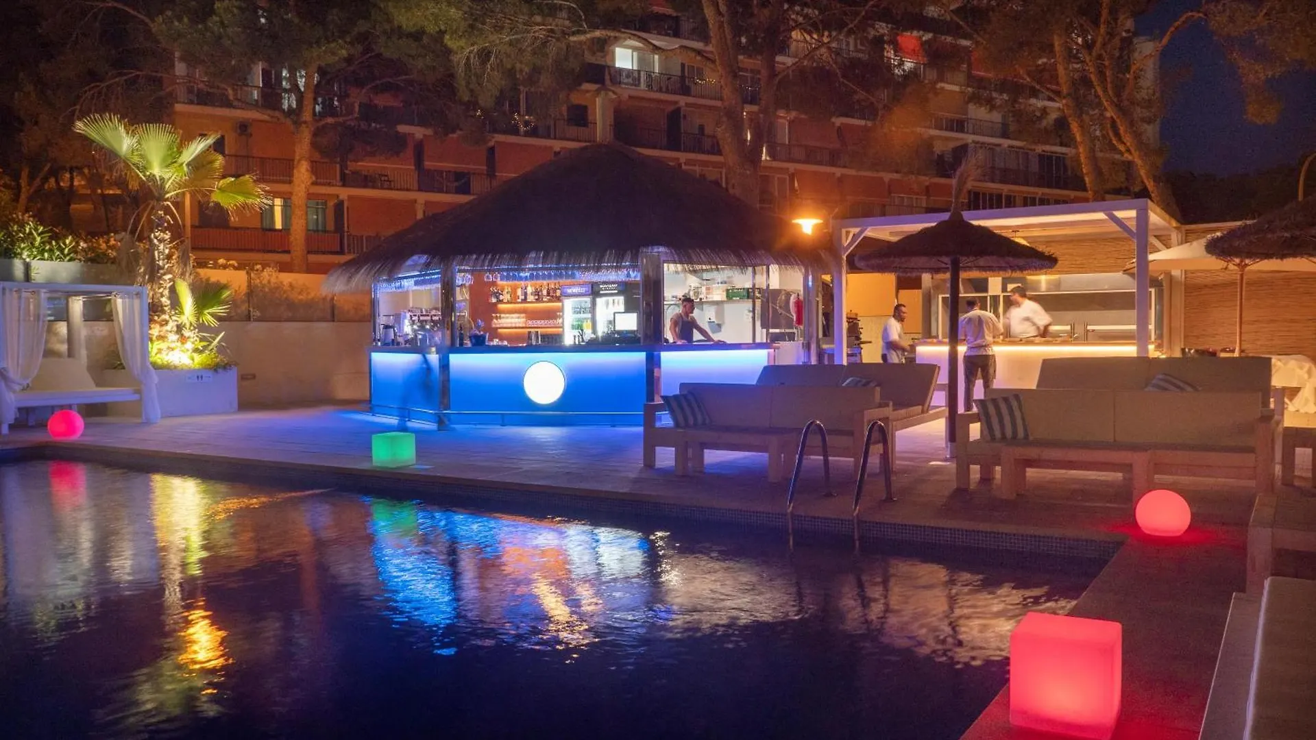 Inn Mallorca Aparthotel ماغالوف